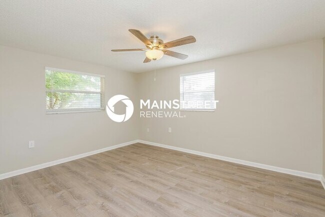 Building Photo - 4 Bedroom Pet-Friendly Home in HOLIDAY, FL...