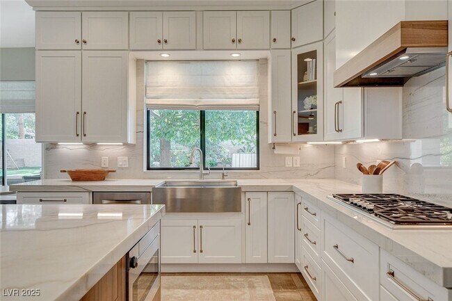 Building Photo - 1266 Imperia Dr