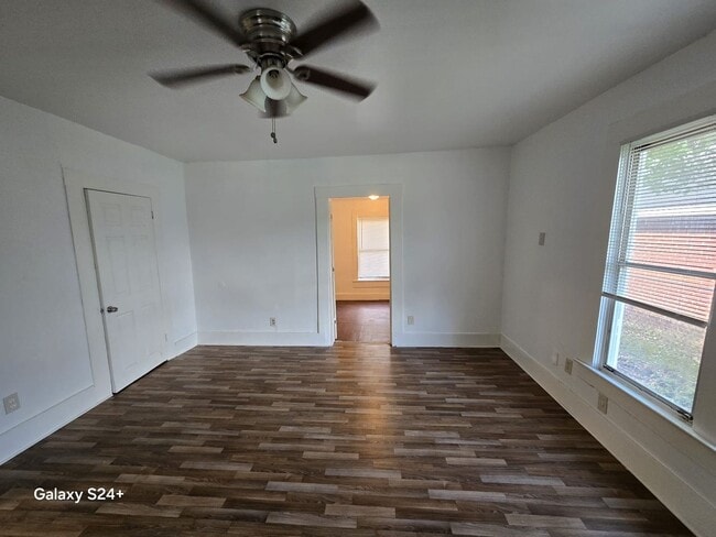 Building Photo - 755 Doucette Ave