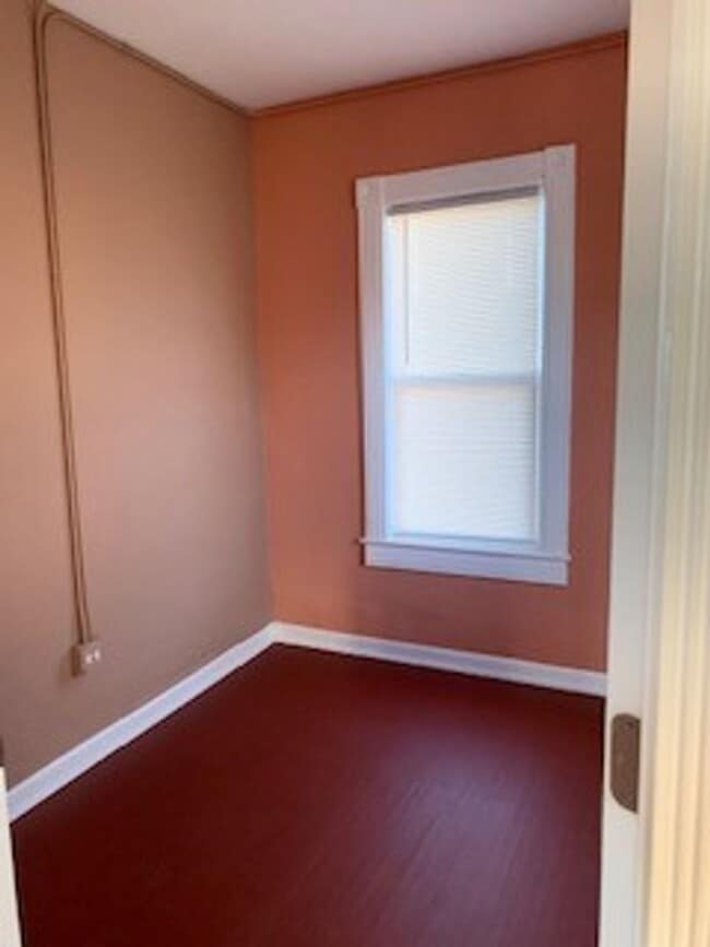 Building Photo - 535 S State St