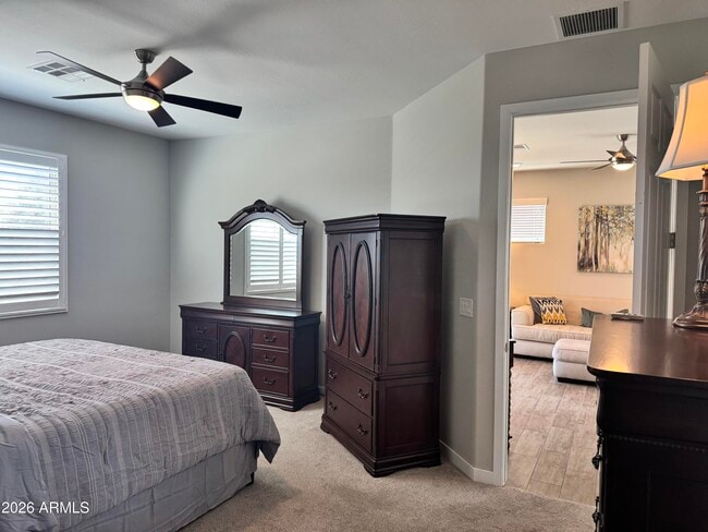 Building Photo - 250 W Queen Creek Rd