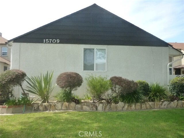 Building Photo - 15709 Brighton Ave