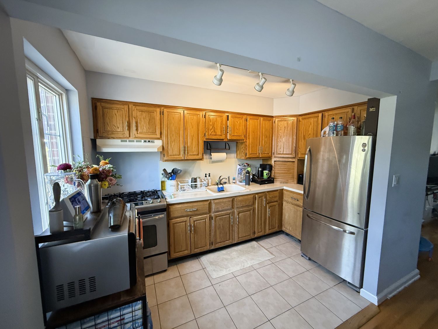 Building Photo - 14 Nathan Hale Dr