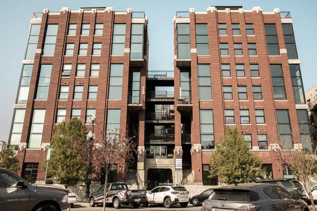 Building Photo - 360 W Broadway