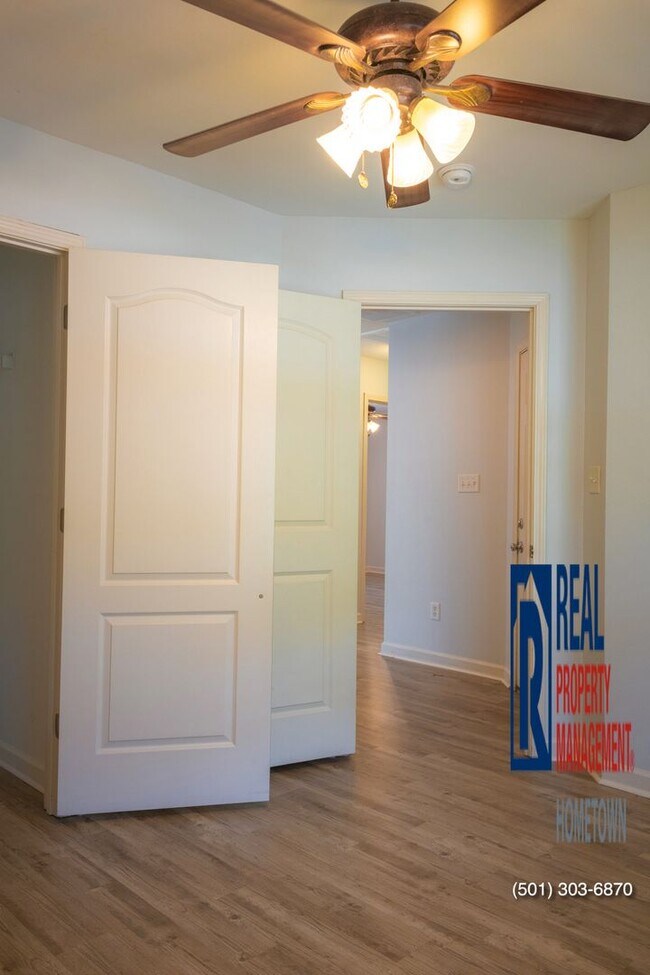 Building Photo - 104 Austin Ln