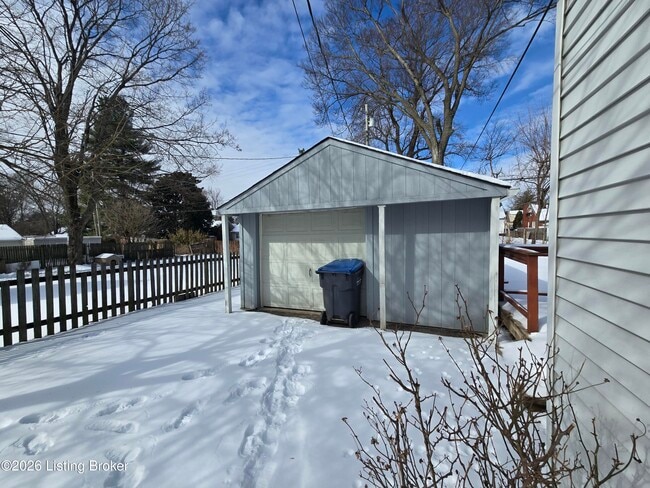 Building Photo - 214 Alpha Ave