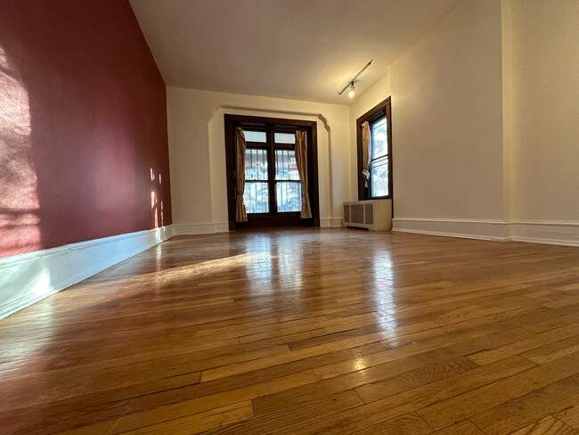 Bedroom #1 (is Huge!) - 3615 Baring St