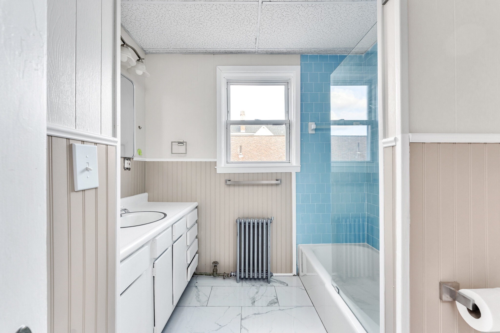 Bath - 171 Norwood Ave