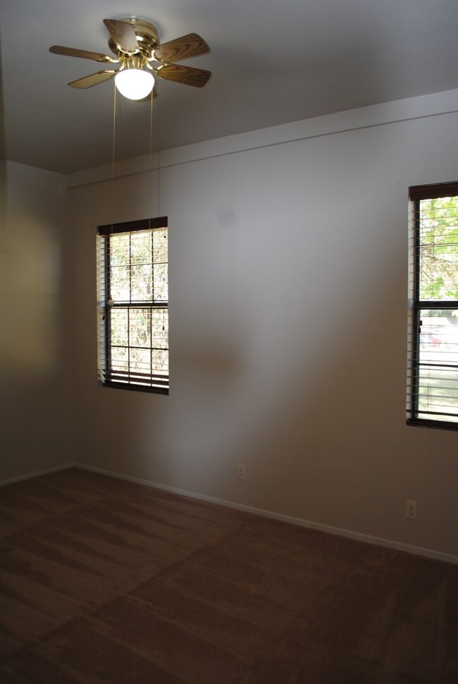 Building Photo - 13019 W Adams Ave