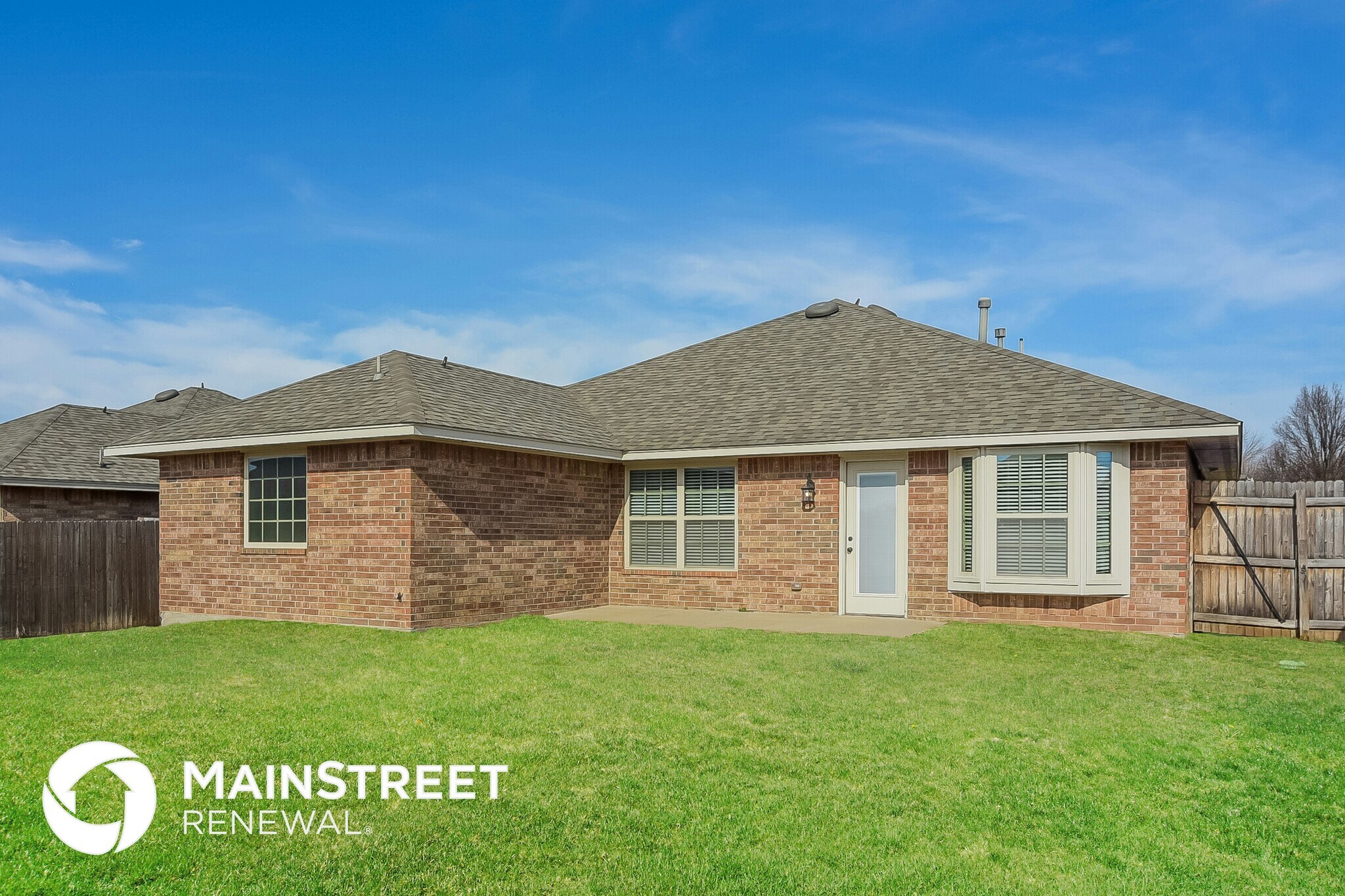 Building Photo - 608 Talon Dr