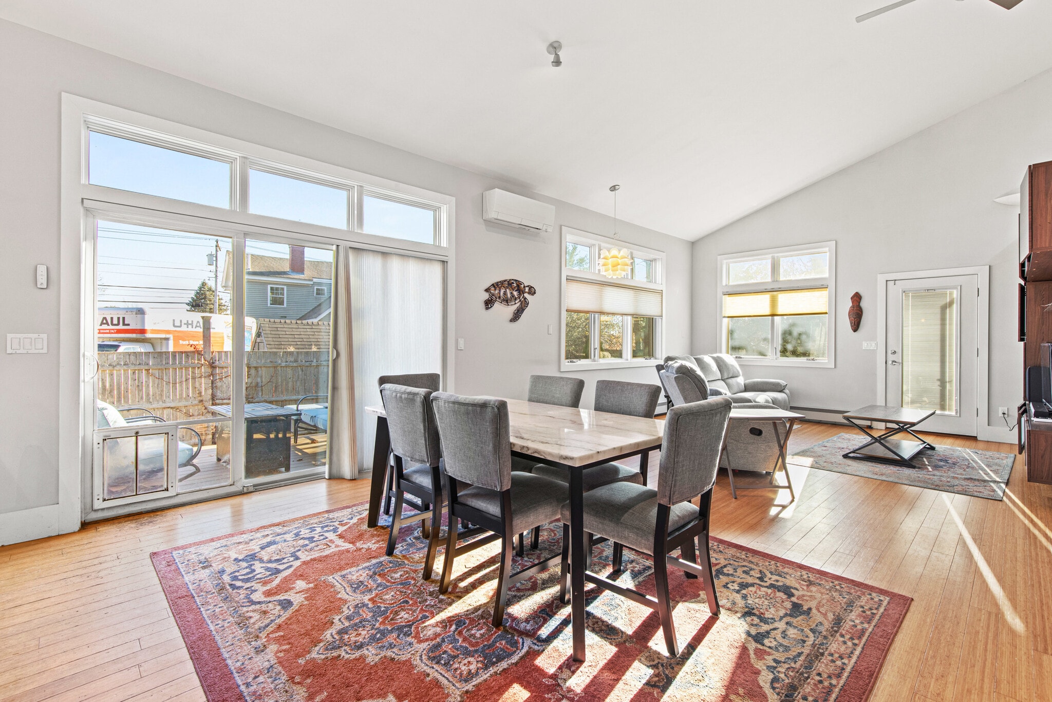 Building Photo - 18 Rosedale St