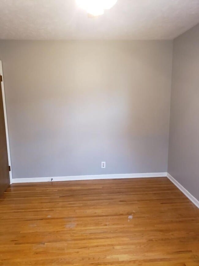 Building Photo - COMING SOON- Great location and layout for families or roomates, 3 bed 1.5 bath $1,825