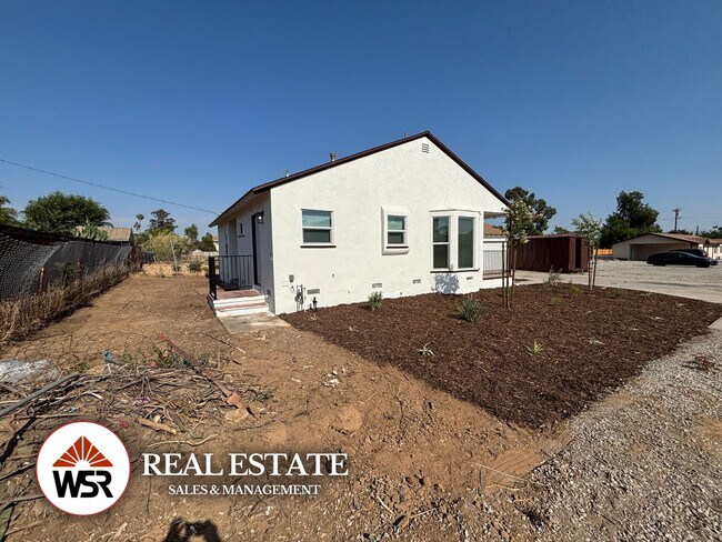 Building Photo - Fully Renovated 3BD/1.5BA House | Eucalyptus Ave, Moreno Valley