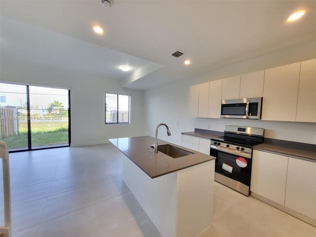 Building Photo - 19011 SW 344th Ter