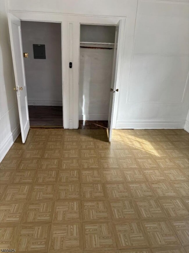 Building Photo - 30 Underwood St