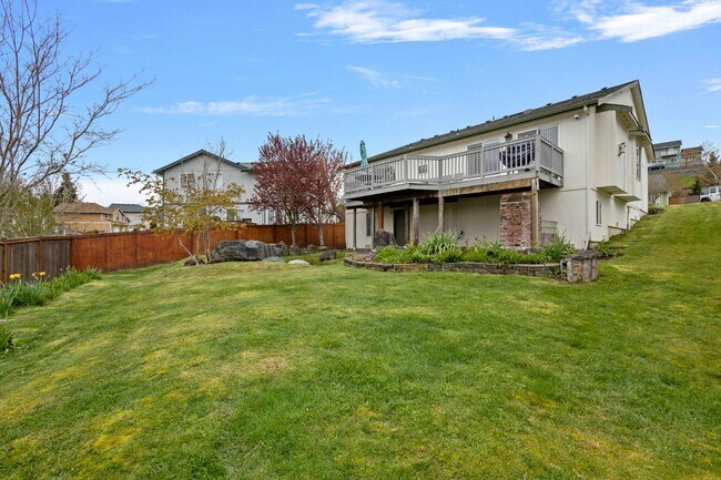 Primary Photo - 7708 81st Pl NE