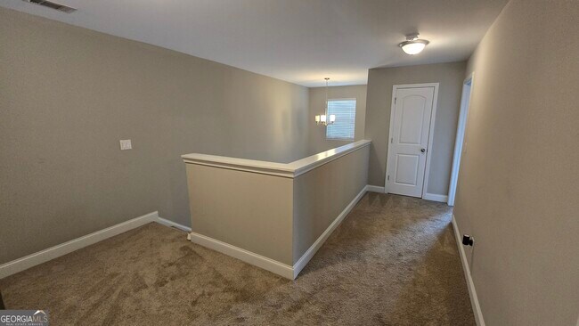 Building Photo - 600 Sprayberry Dr