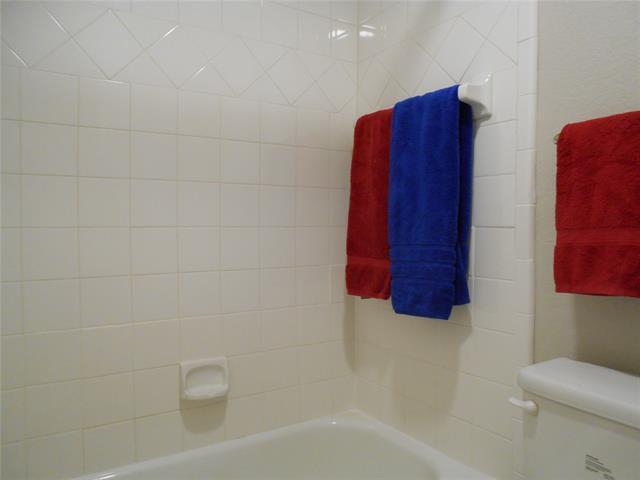 Building Photo - 4804 Holly Berry Dr