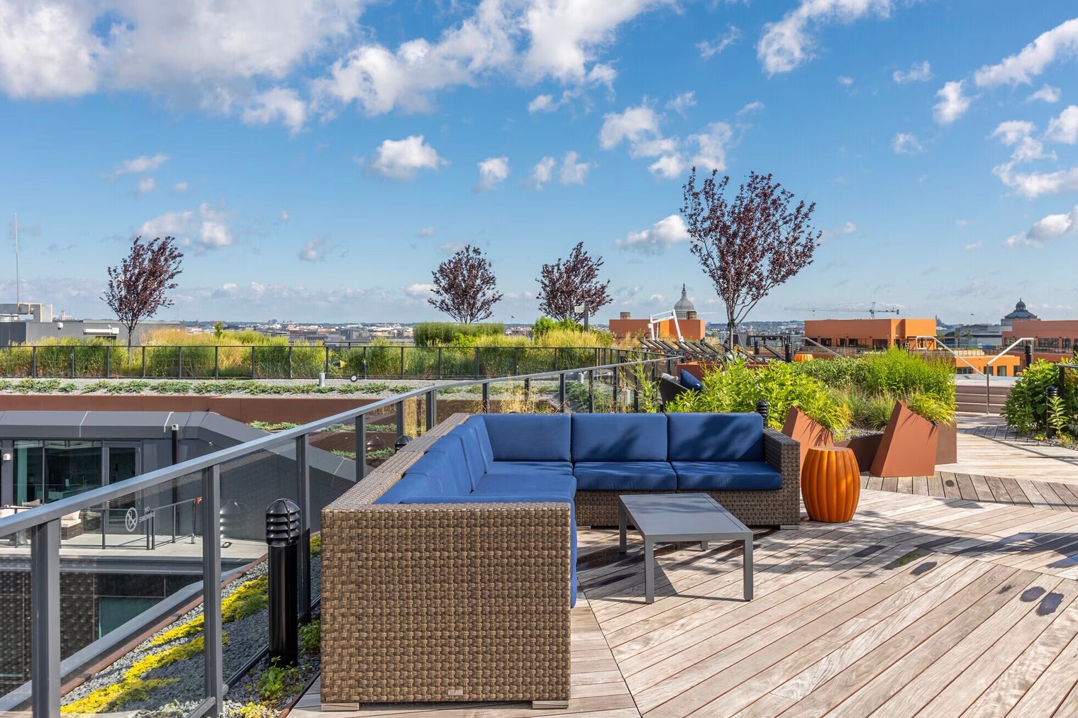 Building Photo - 949 1st St SE