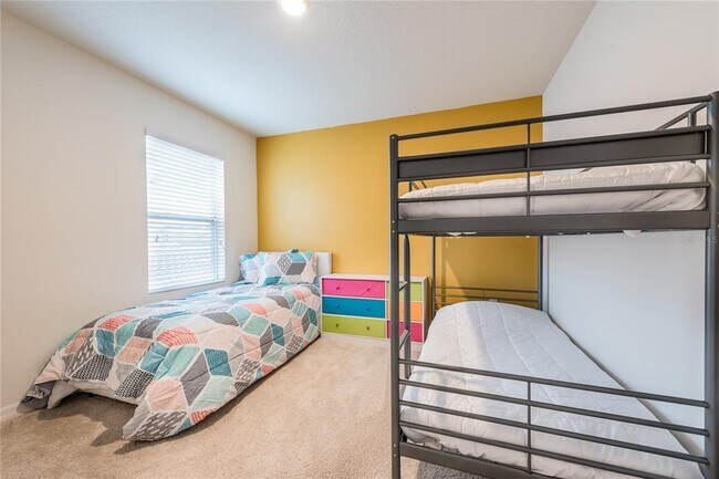 Building Photo - 5231 Wildwood Wy