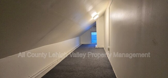 Building Photo - 51 S 5th St