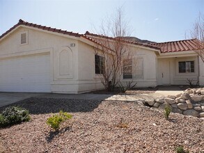 Building Photo - 437 Palegold St