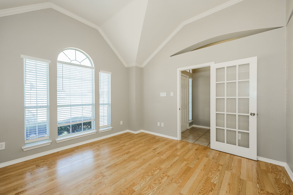 Building Photo - 5344 Elmdale Dr