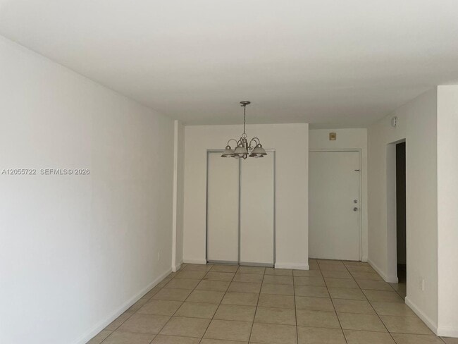 Building Photo - 3522 NE 171 St