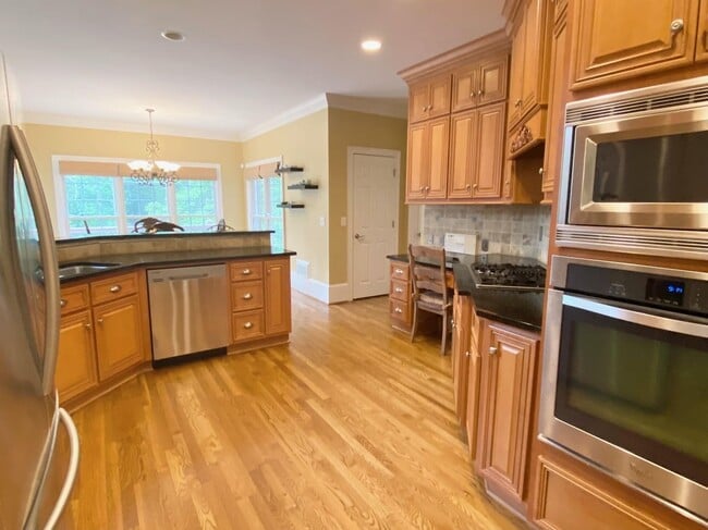 Building Photo - Beautiful Oconee County Home in Old Waverly