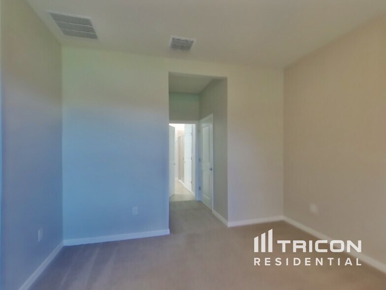 Building Photo - 17719 Garsalaso Cir