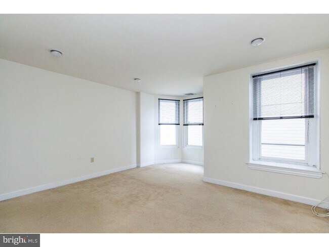 Building Photo - 4415 Manayunk Ave