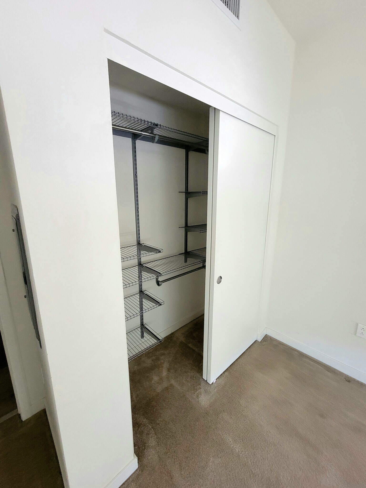 Building Photo - 12655 Bluff Creek Dr