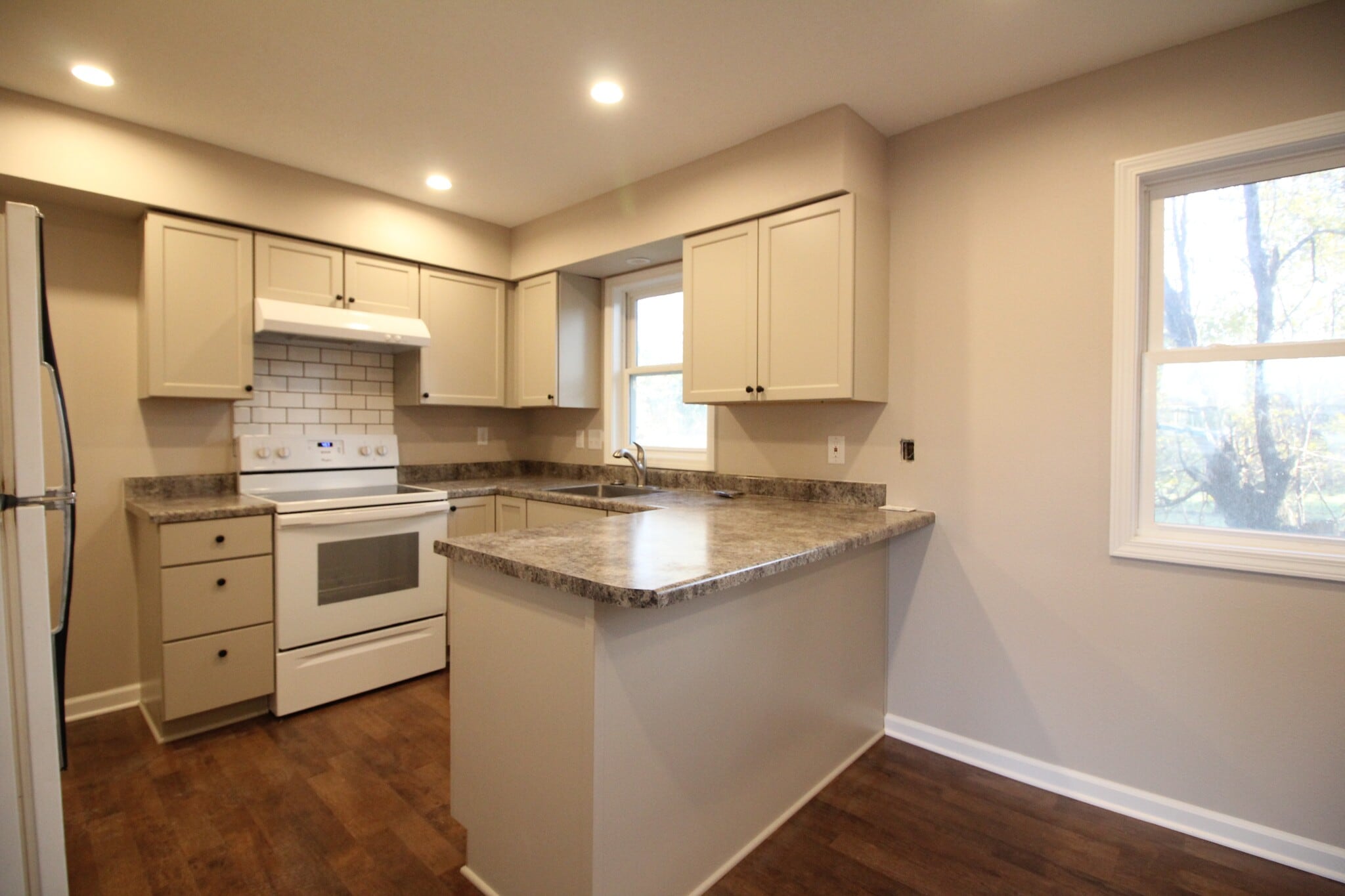 Building Photo - 4926 Madison Ave