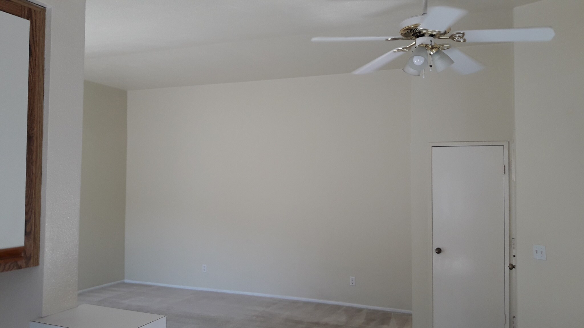 Living room - 3500 S Greenville St