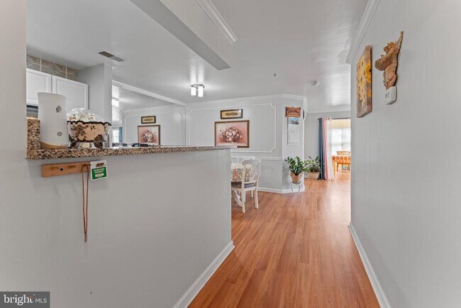 Building Photo - 8099 Lacy Dr