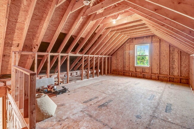 Building Photo - *DETACHED GARAGE/WORKSHOP!* Gorgeous home on HUGE acre lot in Princeton