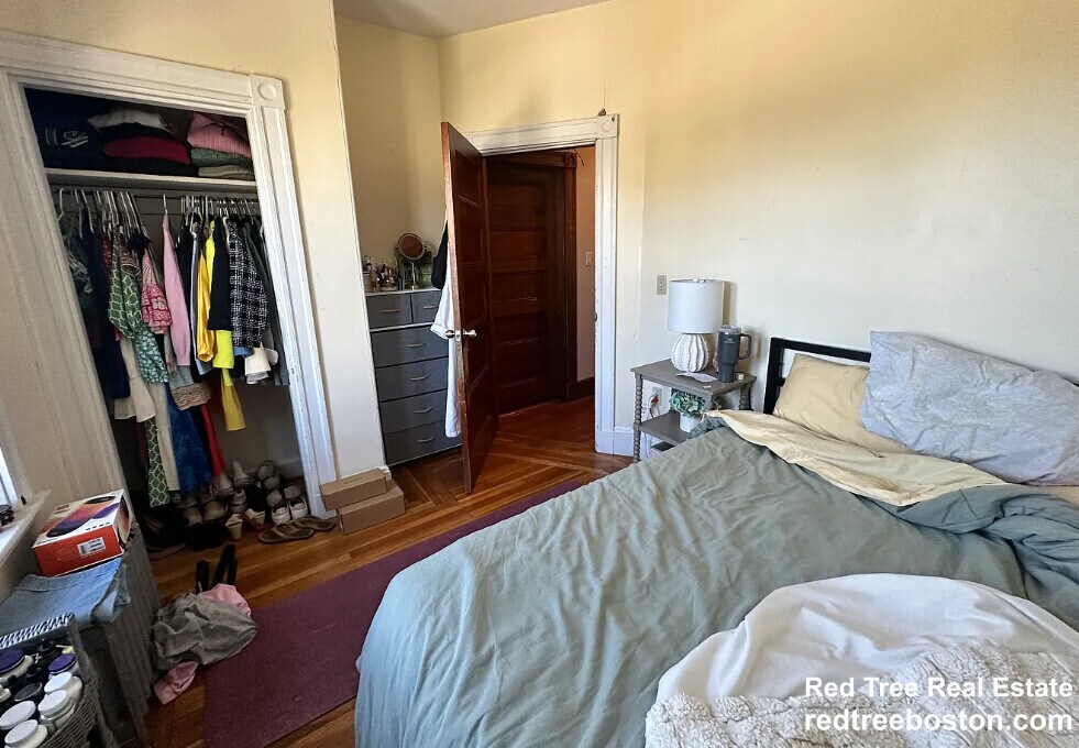 Building Photo - 174 Saint Alphonsus St