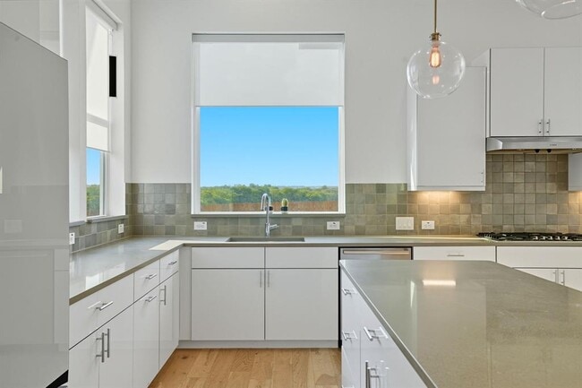 Building Photo - 5432 Agatha Cir