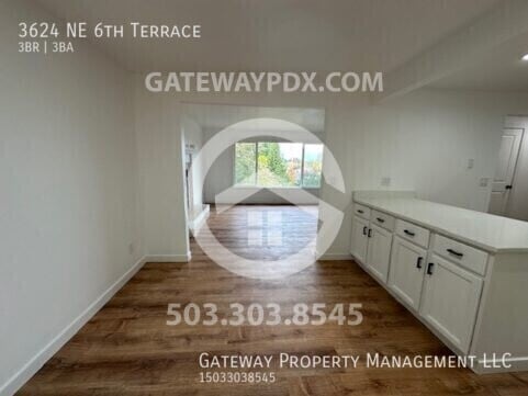 Building Photo - 3624 NE 6th Terrace