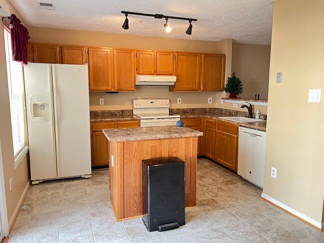 Building Photo - 1412 Nestlewood Ct