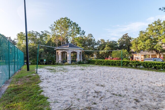 Building Photo - 13810 Sutton Park Dr N