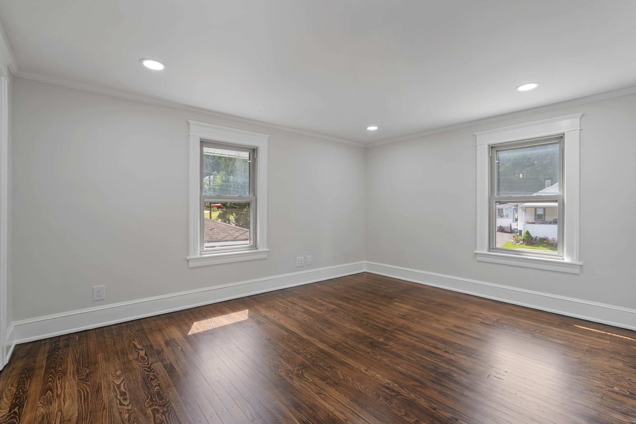 Building Photo - 114 Linderman Ave