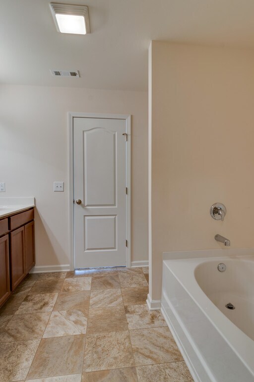 Building Photo - 4 BR/2.5 BA Home - A Rare Rental Between Columbia and Spring Hill!!!