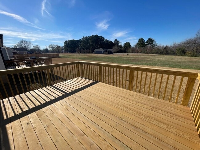 Building Photo - Brand New 3/2 House in Celanese- $1,995