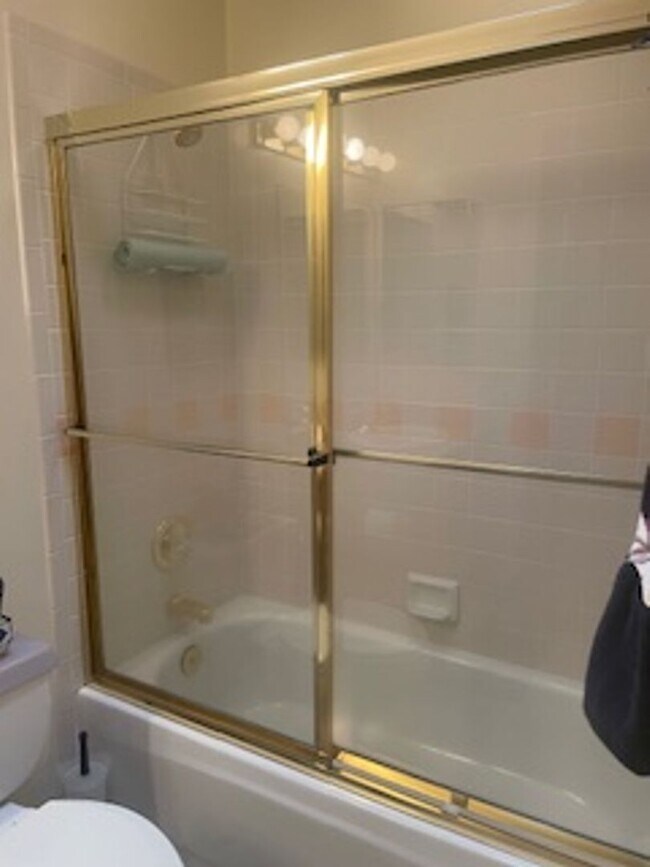 Building Photo - Tucson National Fully Furnished Home on the Golf Course