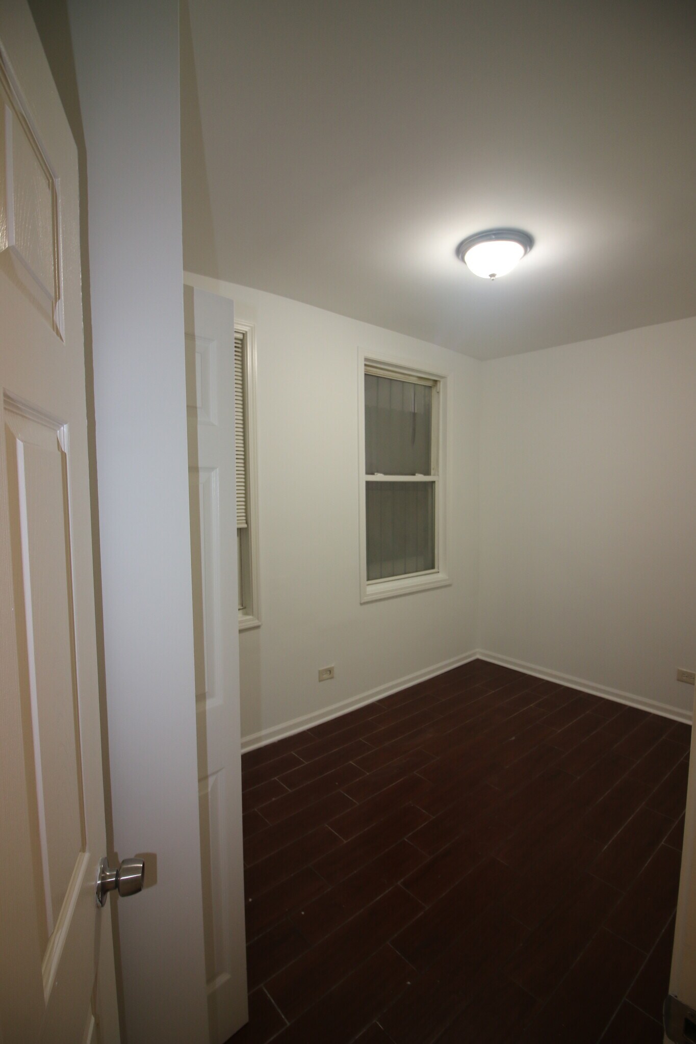 Building Photo - 1408 N Maplewood Ave