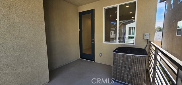 Building Photo - 1170 E Santo Antonio Dr