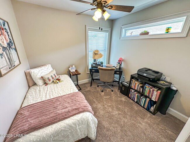Building Photo - 1 Palmetto Breeze Cir