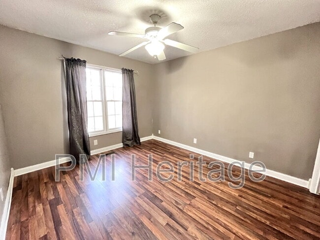 Building Photo - 95 Bassingham Dr