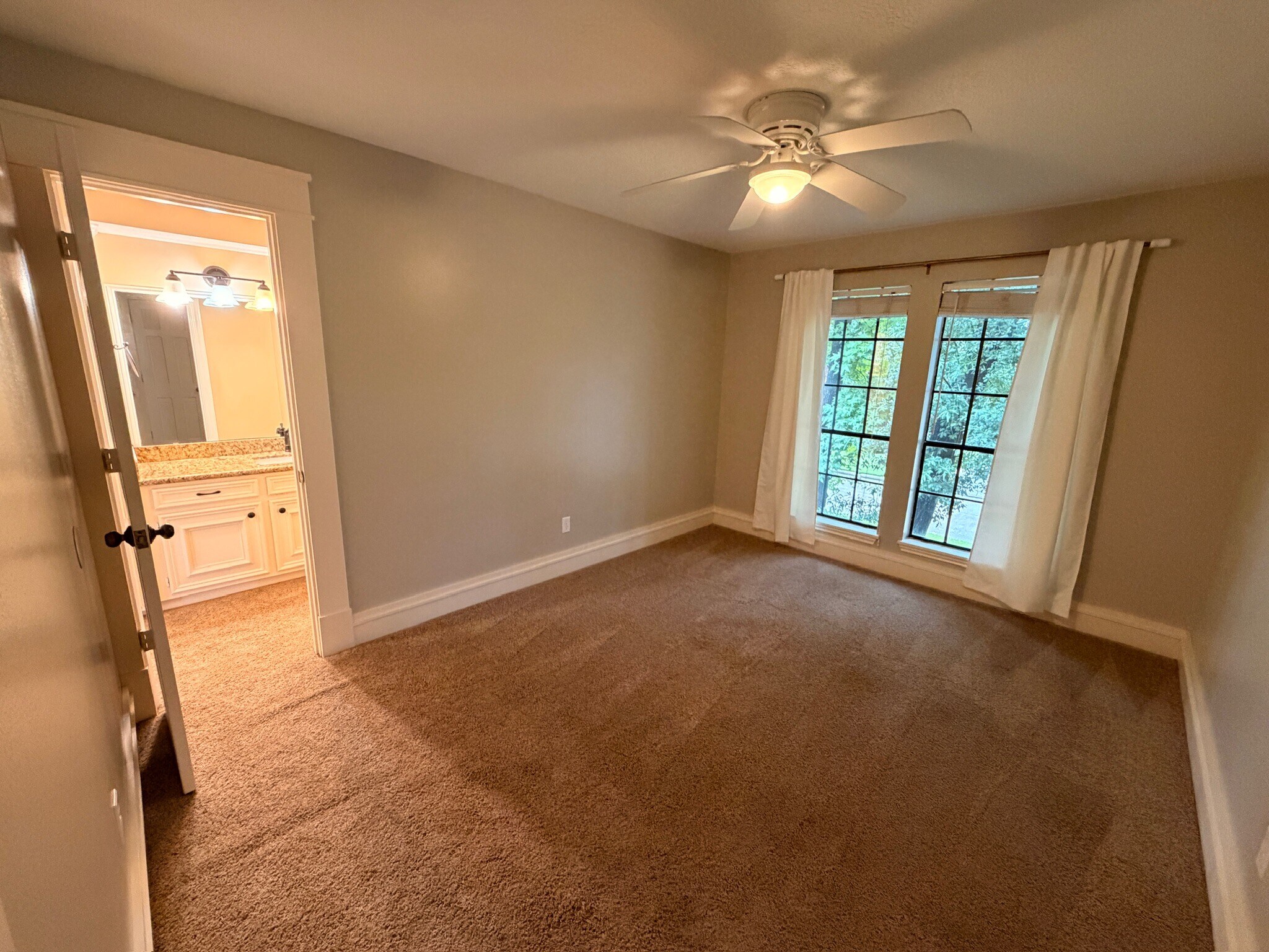 Building Photo - 6035 Spring Creek Grove Ln